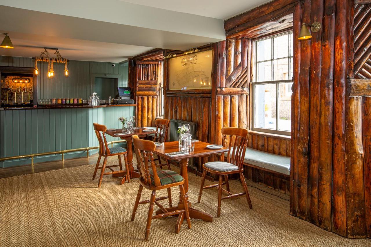 The Crusoe Hotel โลเวอร์ลาร์โก ภายนอก รูปภาพ